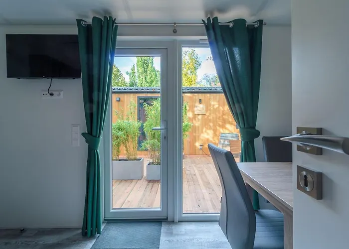 Racoon - Aussergewoehnliches Tinyhauserlebnis Beim Reptilienzoo Reptilium 度假居 朗道因德普法尔茨